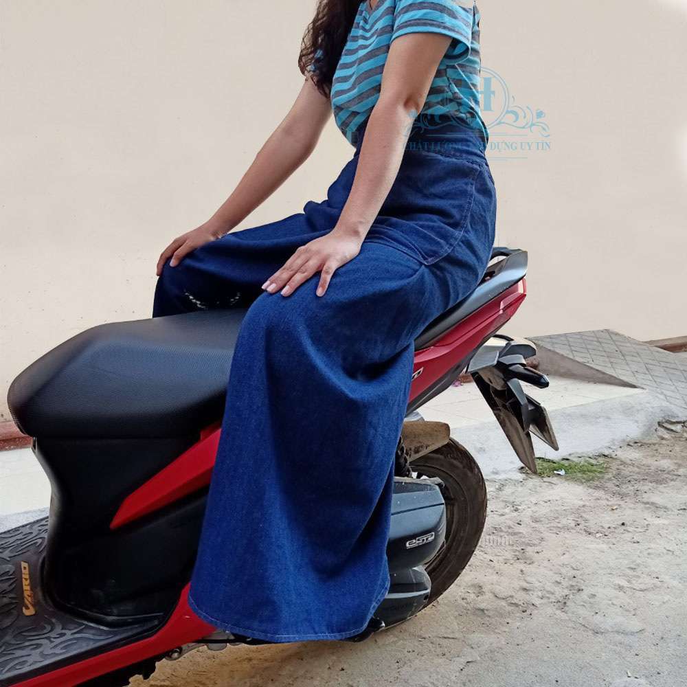 Váy chống nắng xẻ tà nữ vải jean dày dặn, mềm mại có túi và nút bấm chân thêu họa tiết JHTX00 H&T FASHION