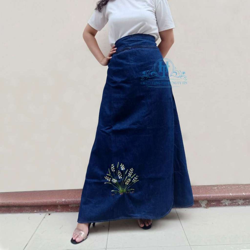 Váy chống nắng xẻ tà nữ vải jean dày dặn, mềm mại có túi và nút bấm chân thêu họa tiết JHTX00 H&T FASHION