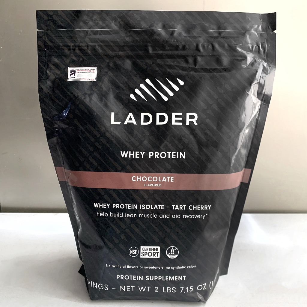"LeBron James và Arnold": Whey Protein Isolate + chiết xuất cherry LADDER
