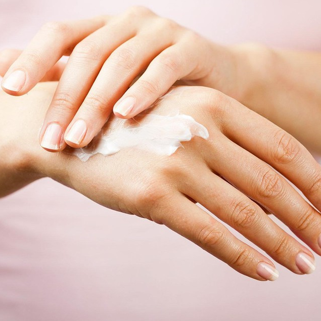 Kem Dưỡng Da Tay HATOMUGI hạt ý dĩ cấp ẩm - Reihaku HATOMUGI Hand Cream 65G