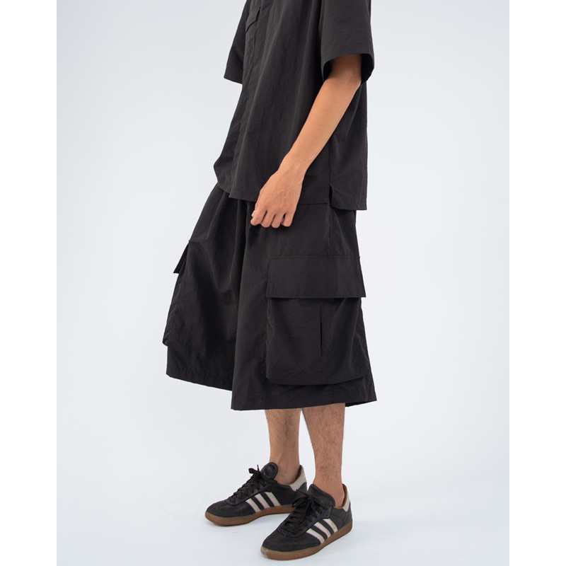 AGOB - QUẦN SHORT DÙ TÚI HỘP OVERSIZE