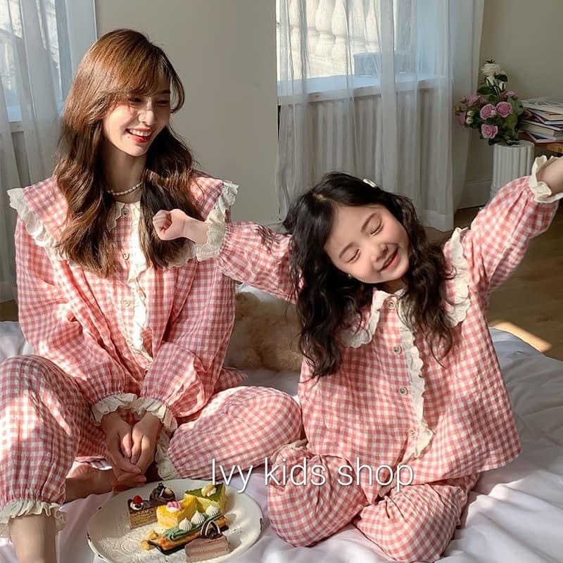 Set pijama mẹ bé viền ren dáng rộng full size 10 - 70kg