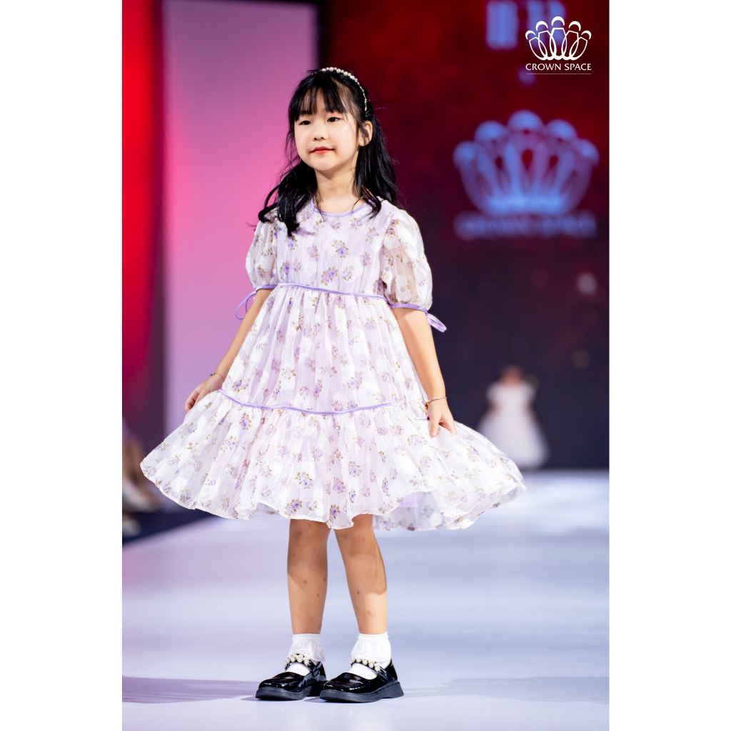 Váy Vải Cho Bé Gái Dáng Xòe Crown Space Đầm Cộc Tay Năng Động Phối Họa Tiết CKGS3831308