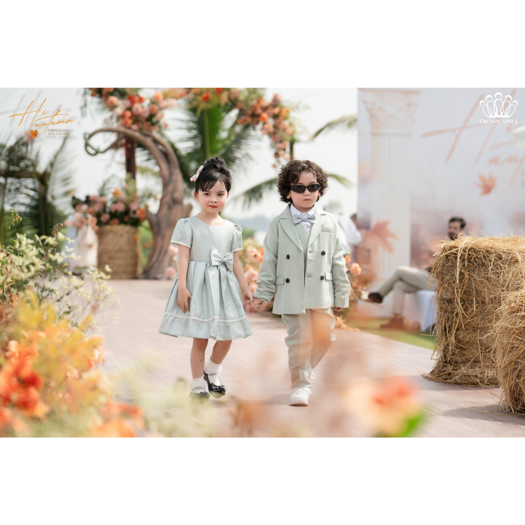 Váy Chân Chữ A Cho Bé Gái Dáng Xòe Phối Nơ To Và Tay Phồng Công Chúa Crown Space CKGS3832033