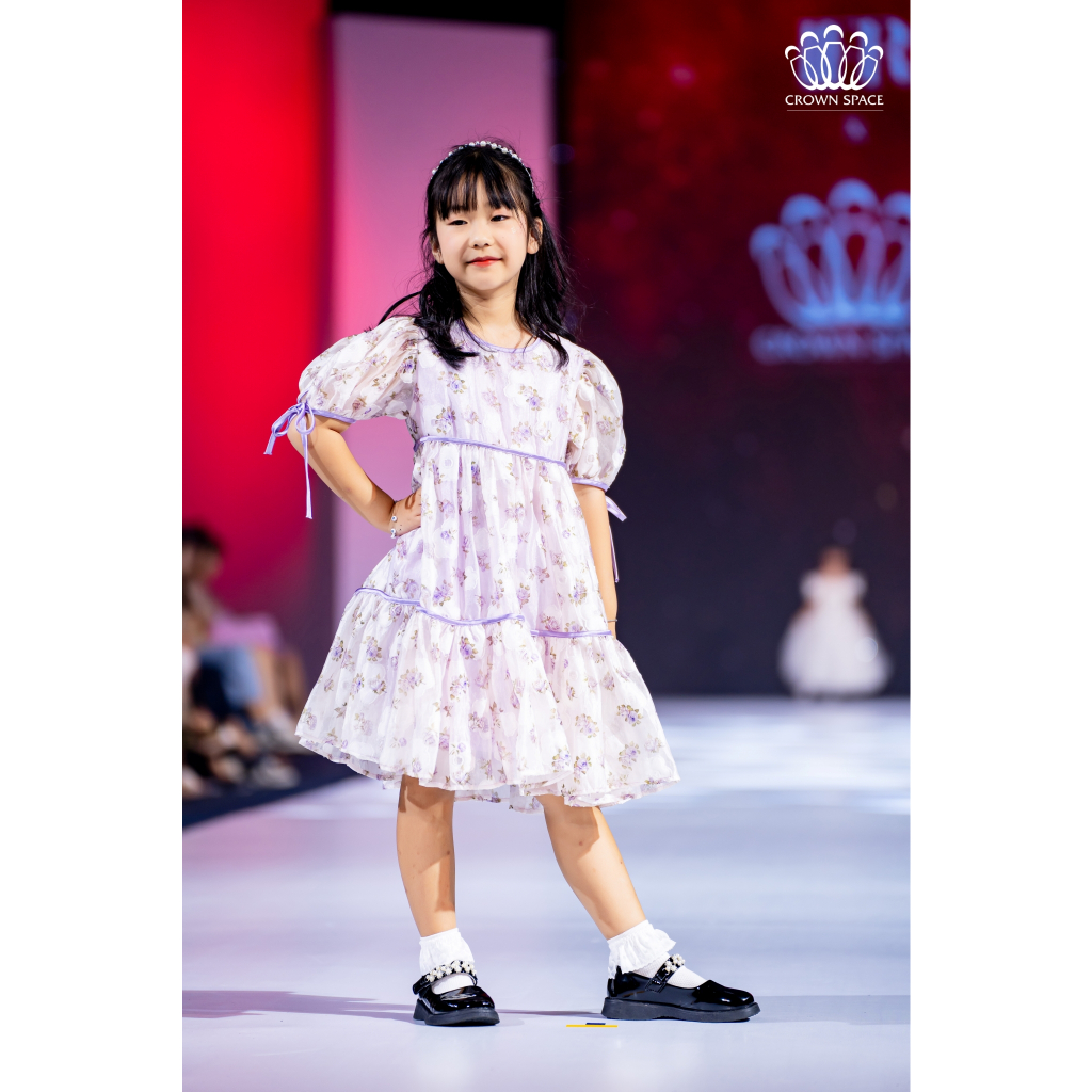 Váy Vải Cho Bé Gái Dáng Xòe Crown Space Đầm Cộc Tay Năng Động Phối Họa Tiết CKGS3831308