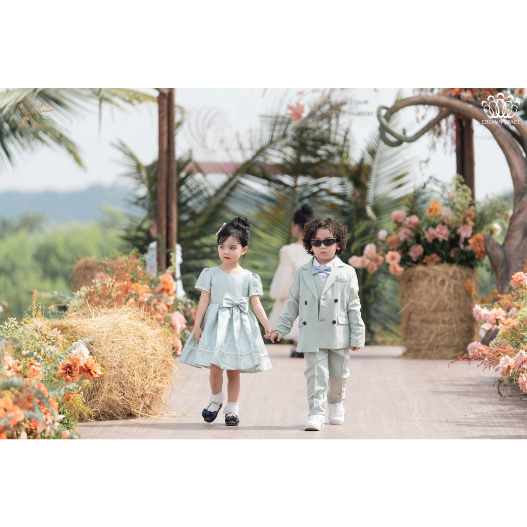 Váy Chân Chữ A Cho Bé Gái Dáng Xòe Phối Nơ To Và Tay Phồng Công Chúa Crown Space CKGS3832033