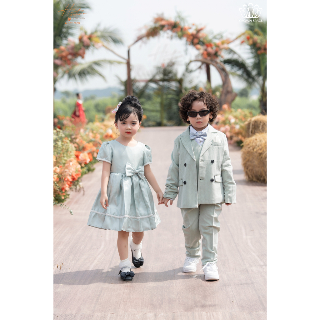 Váy Chân Chữ A Cho Bé Gái Dáng Xòe Phối Nơ To Và Tay Phồng Công Chúa Crown Space CKGS3832033