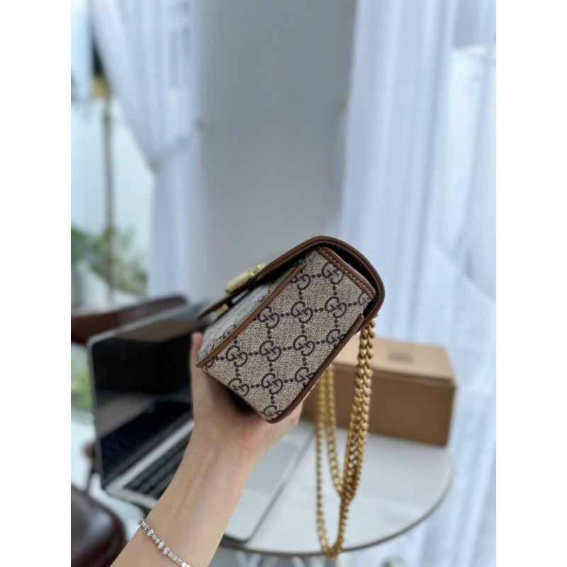 Túi Xách Gc Đeo Vai & Đeo Chéo Viền Nâu Tag Vàng Size 22 Đi Chơi, Du Lịch