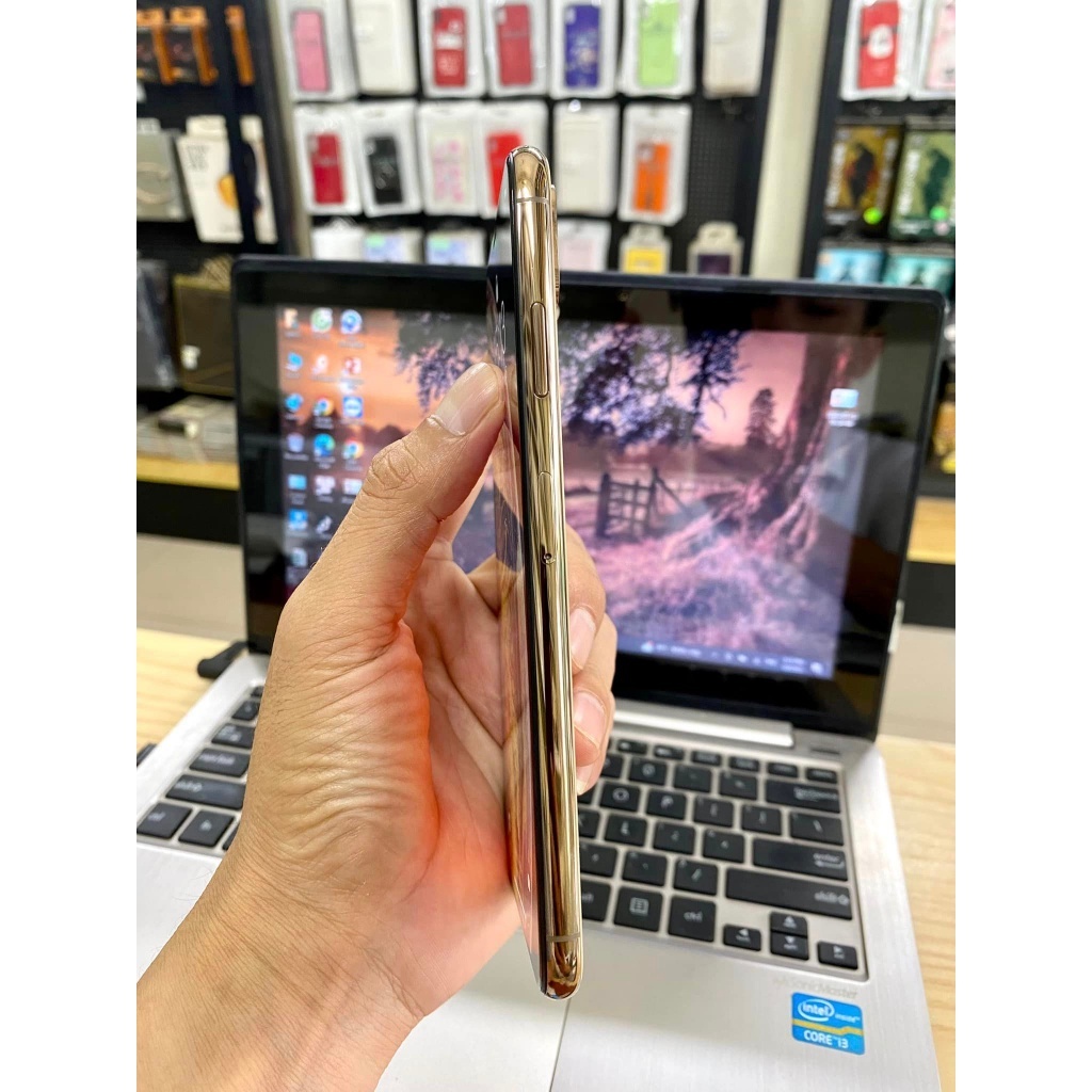 Xs,max 256GB chính hãng, nguyên zin 100_ còn box, đầy đủ phụ kiện tai nghe hàng dựng