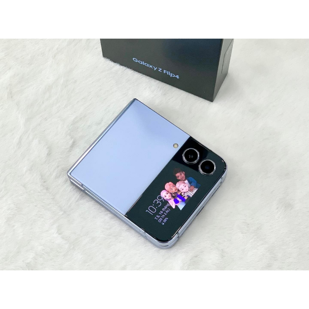 ĐT Samsung Z Flip 4 - bản 5G hàng cũ còn đẹp lắm nha,có đi kèm cáp sạc máy bảo hành 12 tháng còn nguyên zin