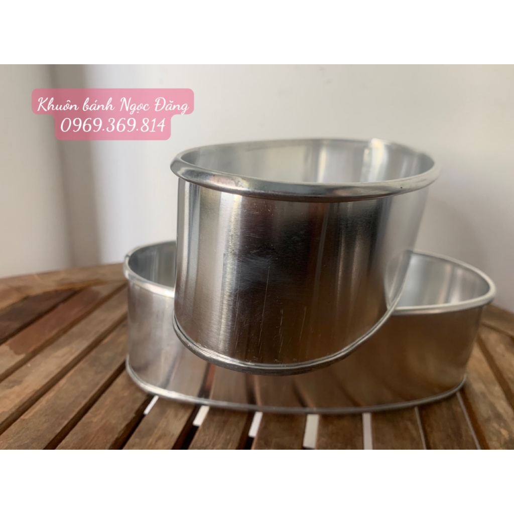 Khuôn Ovan Nhôm Gò 20cm x 09cm x 06cm,khuôn dày 5zem, khuôn có sẵn ship Hoả Tốc trong nội thành Sài Gòn.