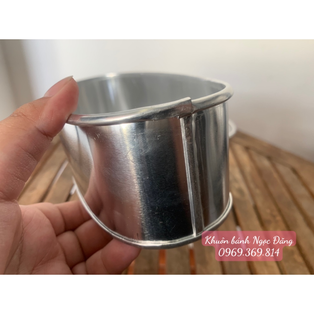 Khuôn Ovan Nhôm Gò 20cm x 09cm x 06cm,khuôn dày 5zem, khuôn có sẵn ship Hoả Tốc trong nội thành Sài Gòn.