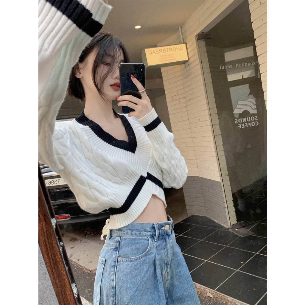 Áo Croptop Len Nữ Dài Tay Cổ Tim 🦋 Áo Crt Nữ Trơn Dáng Ngắn Phối Viền 2 Màu 🦋 | BigBuy360 - bigbuy360.vn