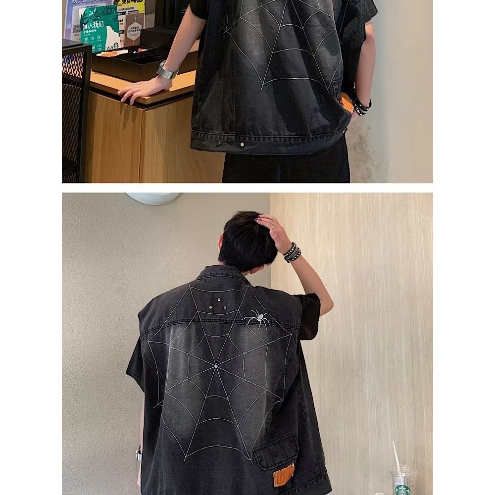 Áo khoác gile nam thiết kế trẻ trung cá tính với hình tơ nhện lớn trước và sau lưng áo