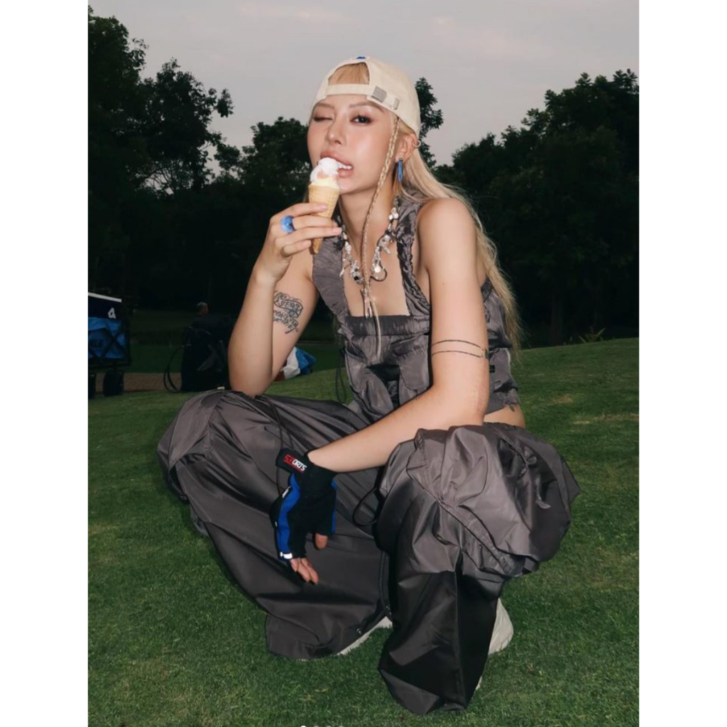 Quần dù rêu HeartBurn