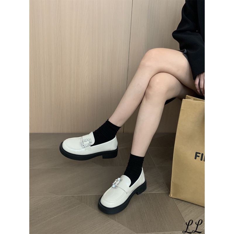 MOCA DA MỀM HÀNG QC