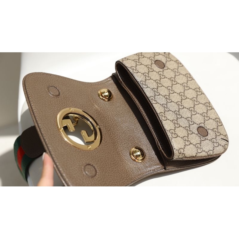 Túi xách nữ G/C BLONDIE sz21cm da thật 100%viền nâu cực đẹp kèm hộp nam châm 2 lớp