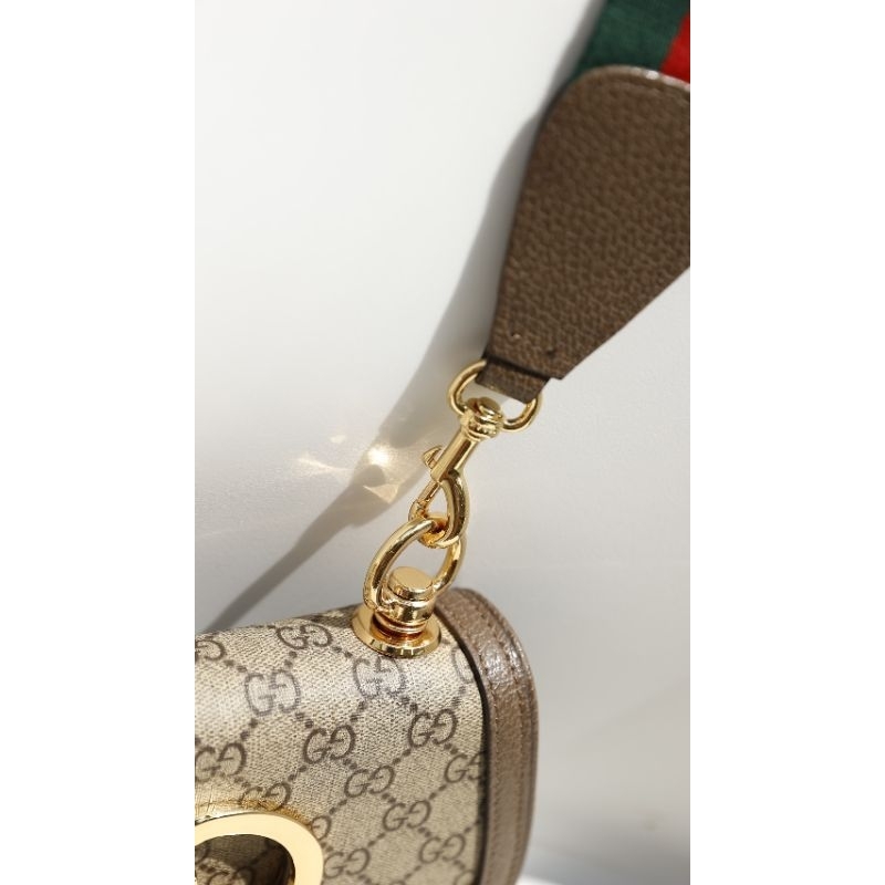 Túi xách nữ G/C BLONDIE sz21cm da thật 100%viền nâu cực đẹp kèm hộp nam châm 2 lớp