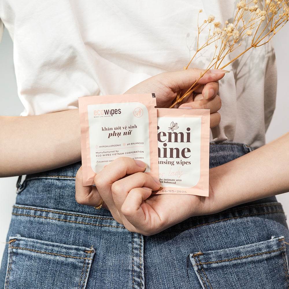 Combo 03 hộp 60 gói khăn giấy ướt phụ khoa travel size Ecowipes vệ sinh vùng kín phụ nữ hương Daisy size 15x20cm nhỏ gọn