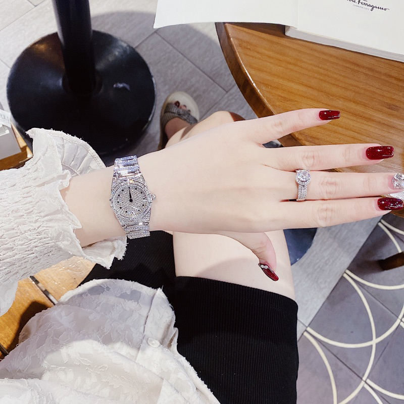 Đồng hồ nữ Davena D61691 Silver