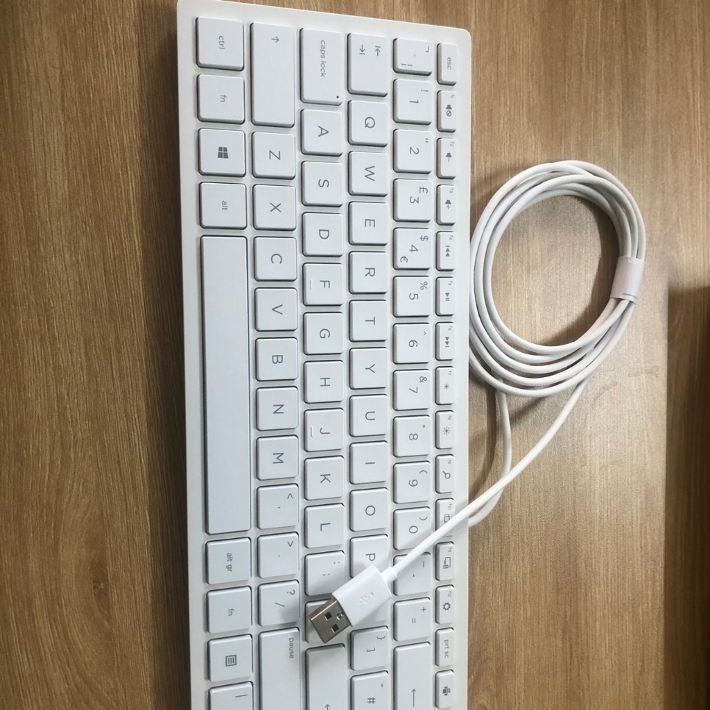 Bàn Phím Máy Tính Có Dây HP Slim Màu Trắng Tặng Kèm Chuột Bảo Hành 6 Tháng