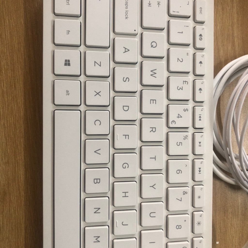 Bàn Phím Máy Tính Có Dây HP Slim Màu Trắng Tặng Kèm Chuột Bảo Hành 6 Tháng