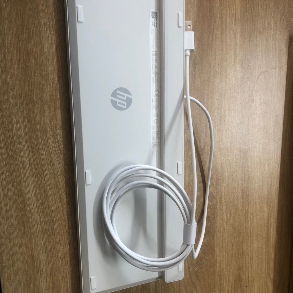Bàn Phím Máy Tính Có Dây HP Slim Màu Trắng Tặng Kèm Chuột Bảo Hành 6 Tháng