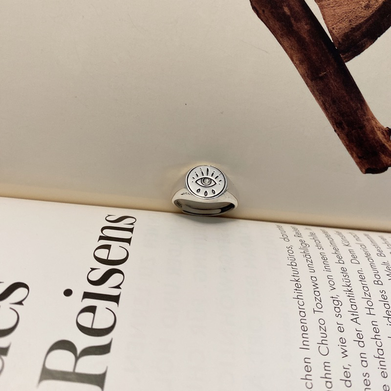 Nhẫn bạc SOFF CLUB S925 - Nhẫn tròn dẹt khắc con mắt