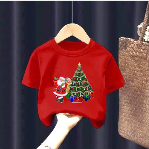 Áo thun cho bé,in hình ông già noel đứng bên cây thông siêu dễ thương