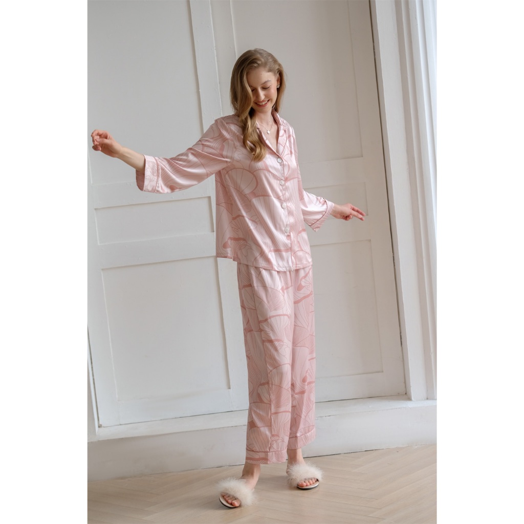 Bộ Pyjamas Nữ Mặc Nhà Áo Dài Quần Dài Chất Liệu Lụa Nhiều Màu In Họa Tiết Evelyne LILAS BLANC