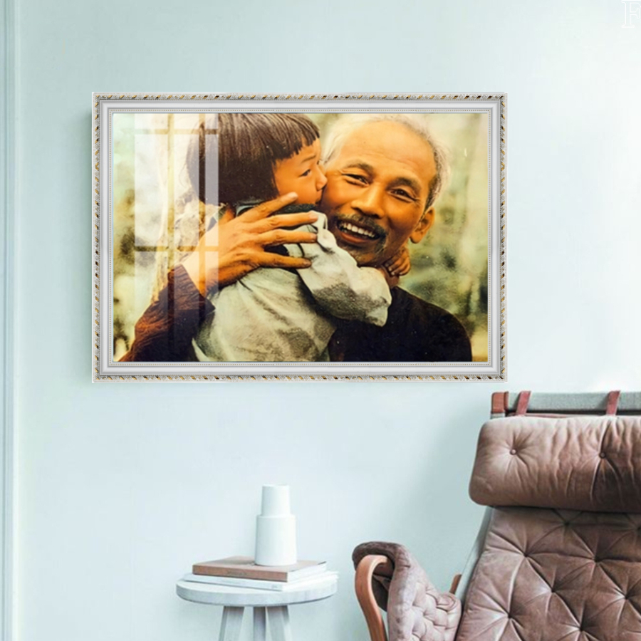 Tranh Laminate Tráng Gương Đóng Khung - Treo Tường Bác Hồ Và Thiếu Nhi