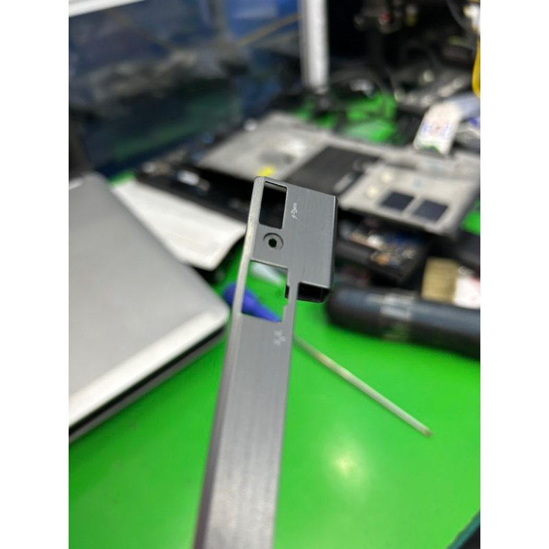 Thanh  che bản lề Laptop Dell E6440 - Bóc máy đẹp