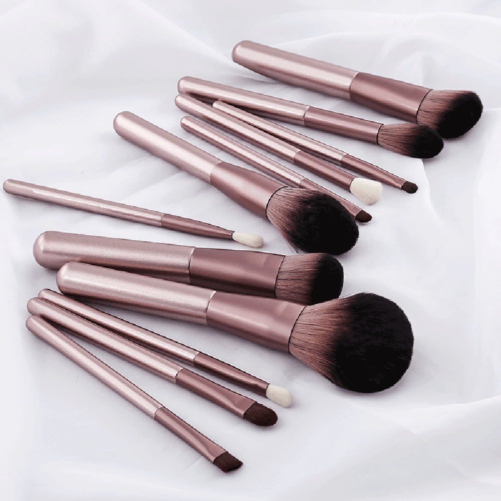 Bộ Cọ Trang Điểm Chuyên Nghiệp 12 Cây KIYE Cao Cấp Dành Cho Trang Điểm Cá Nhân và Chuyên Nghiệp Kèm Bao Da