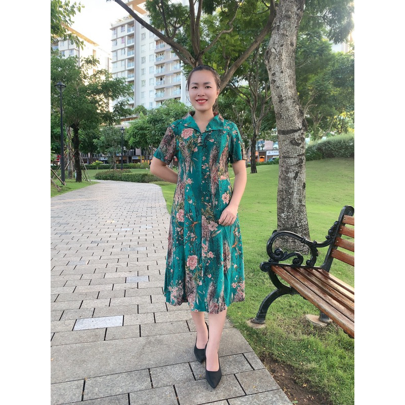 Đầm trung niên thun qua gối phong cách phương tây