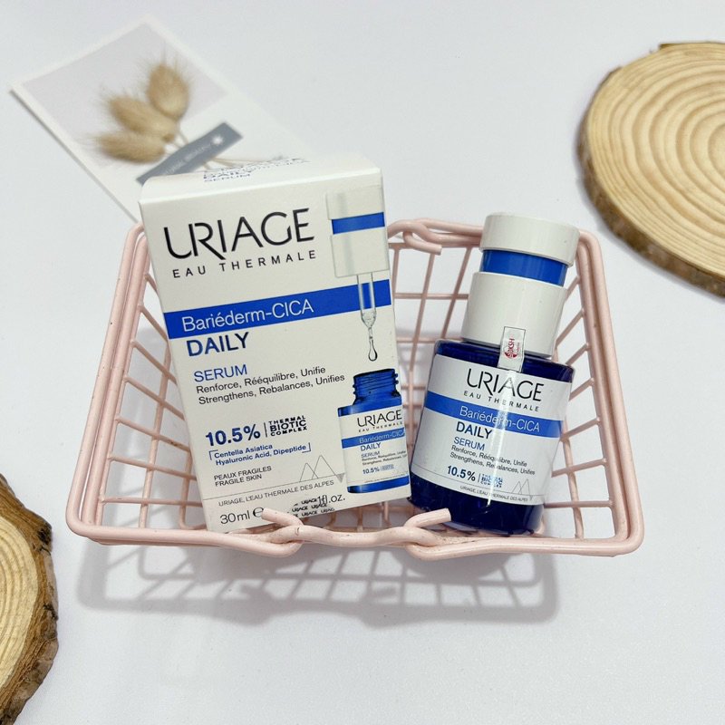SERUM DƯỠNG ẨM, LÀM SÁNG MỊN DA URIAGE BARIÉDERM-CICA DAILY SERUM 30ml