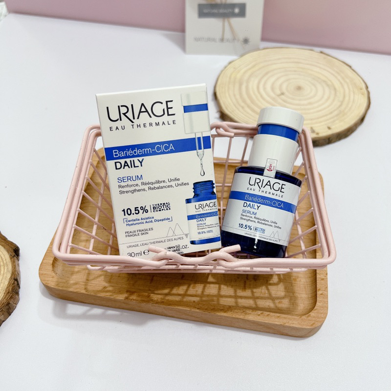 SERUM DƯỠNG ẨM, LÀM SÁNG MỊN DA URIAGE BARIÉDERM-CICA DAILY SERUM 30ml