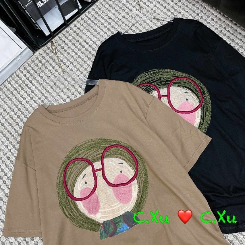 Áo phông cô bé mắt kính hàng QCL1