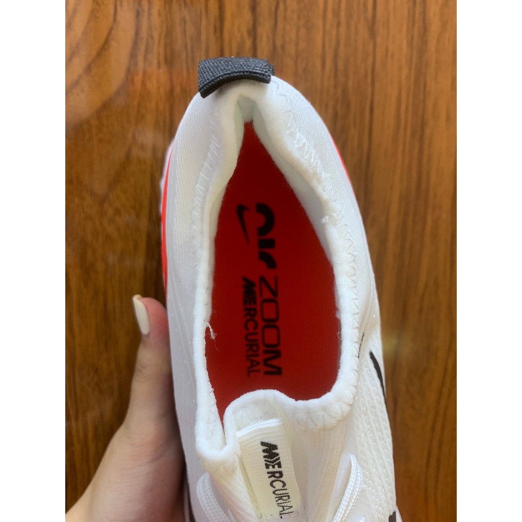 Giày Đá Bóng Vapor 15 Trắng Đỏ tặng kèm tất