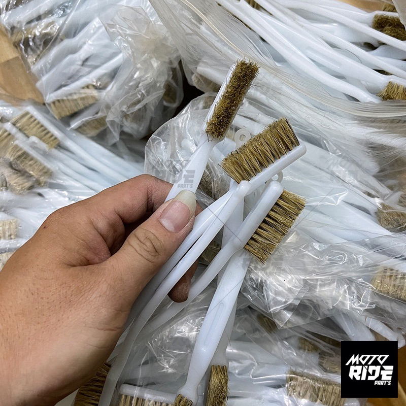 10 cây bàn chải lông heo đa dụng rửa xe , trét keo , trà chi tiết linh kiện máy móc