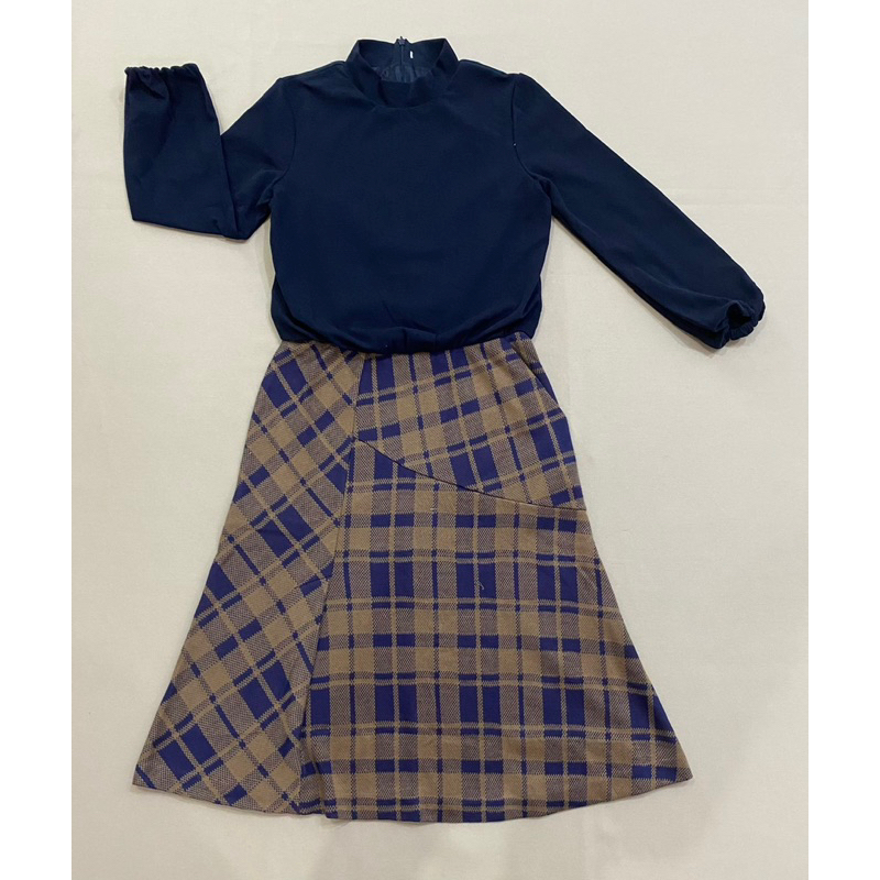 Đầm vải thun dày phối váy kẻ  - Thanh lý vnxk