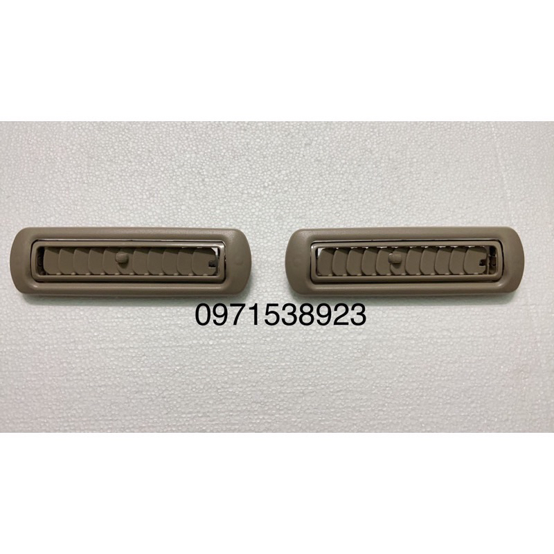 BỘ 4 CỬA GIÓ TRẦN TOYOTA INNOVA 2005-2016 CAO CẤP 4 cái dùng chung giống nhau. giá 1 cái