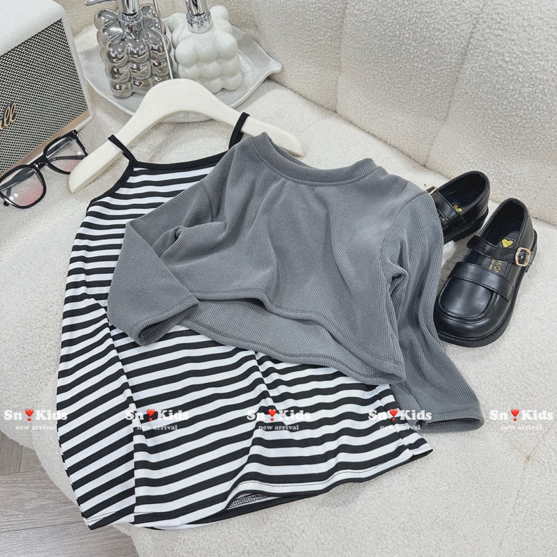 Set váy  sọc 2 dây body kèm áo khoác siêu xinh cho bé gái