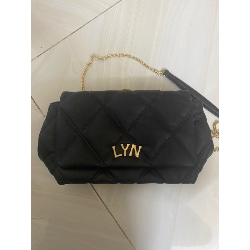 Túi Lyn đen chính hãng auth