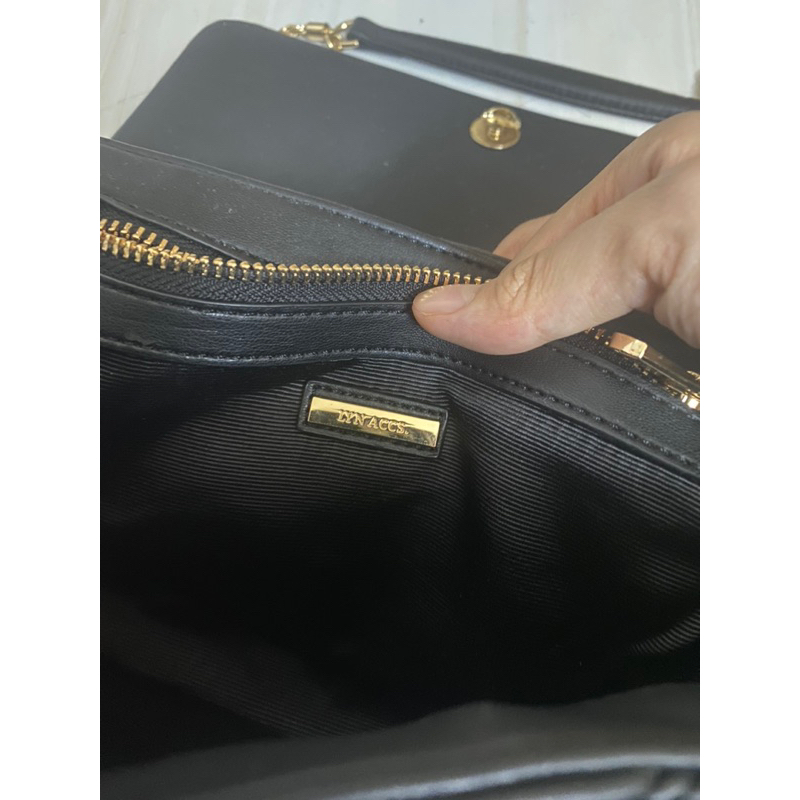 Túi Lyn đen chính hãng auth