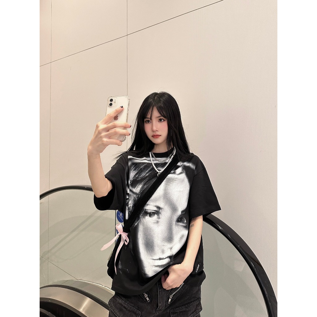 Áo thun AJ Portrait - Màu Đen - Unisex - Form Boxy