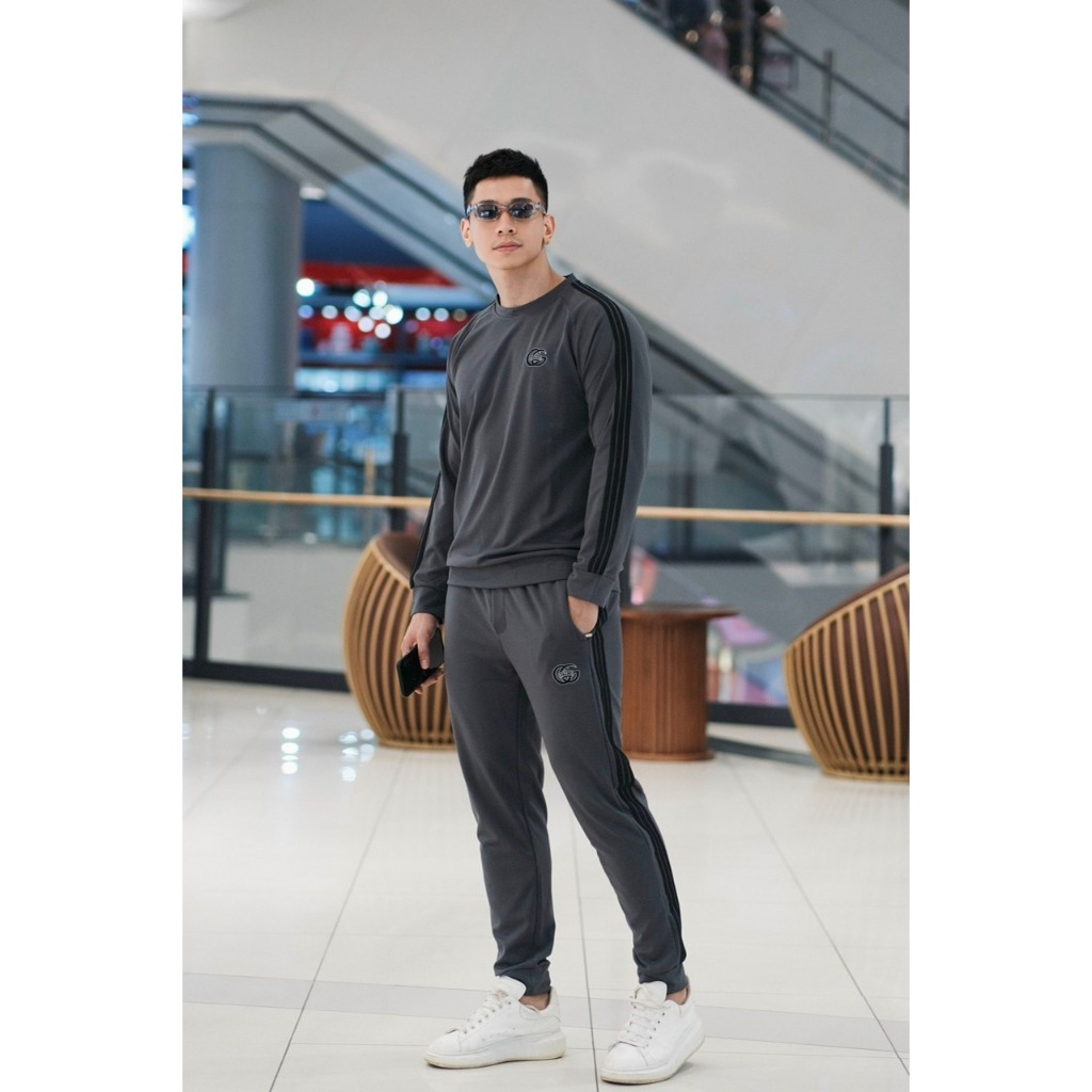 Bộ thu đông nam 3 màu GG sọc áo và quần thêu logo, chất umi dày dặn vận động cực thoải mái, sọc kẻ hai bên lên dáng san