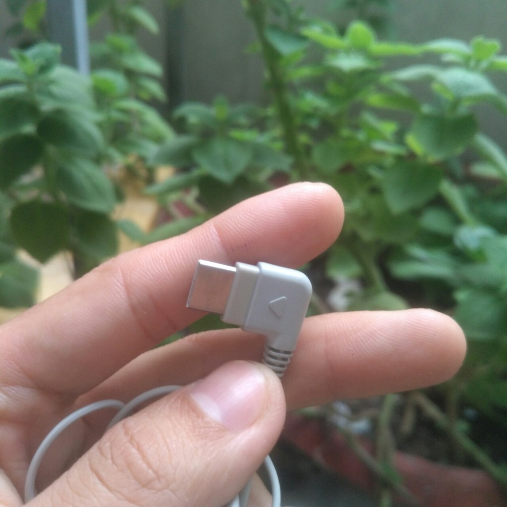 Tai nghe Samsung mới cho các dòng máy cũ D800 D820 D830 D900 D520 C170 X820 X830 E250 E540 E550 E780 E870 E900 U600 U700