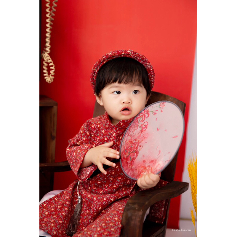 Áo Dài Nhung Tăm Hoa Nhí Kèm Cài Tóc Cho Bé Gái