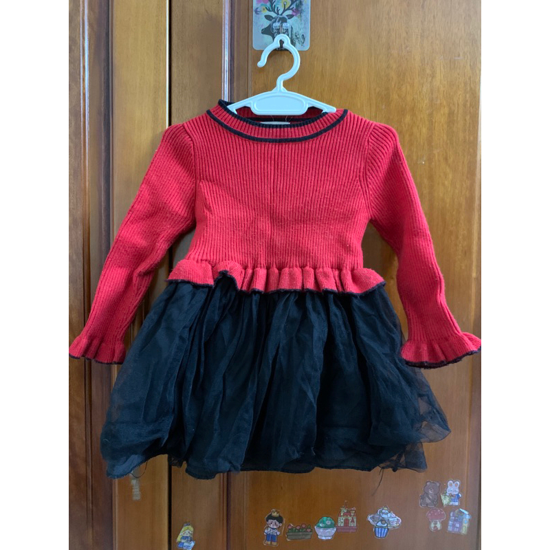 Pass đầm bé gái