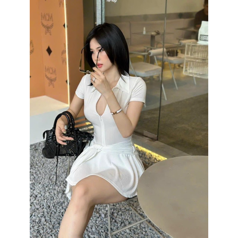 ĐẦM XÒE THỂ THAO TAY NGẮN CÁ TÍNH 2 MÀU đen trắng